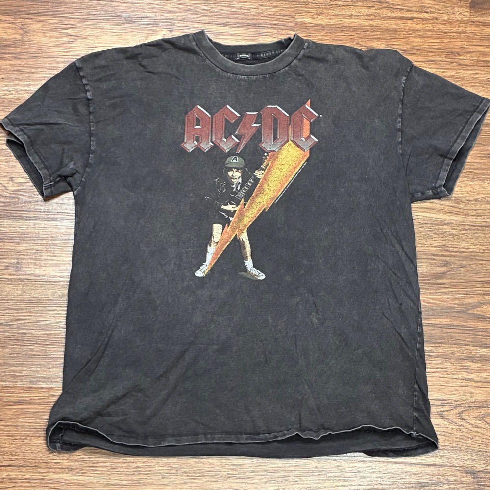 AC/DC High Voltage Angus Young Double-Sided Distressed T-Shirt Men's XXL 2021